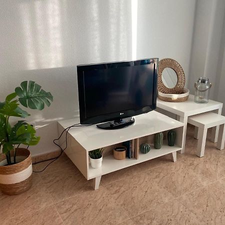 Céntrico apartamento con todo a estrenar en la playa Santa Pola Exterior foto